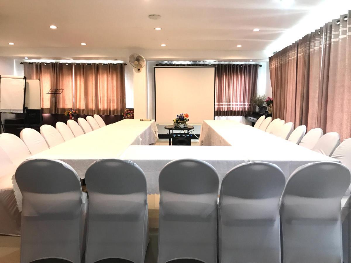 V Hotel Vientiane Exterior photo