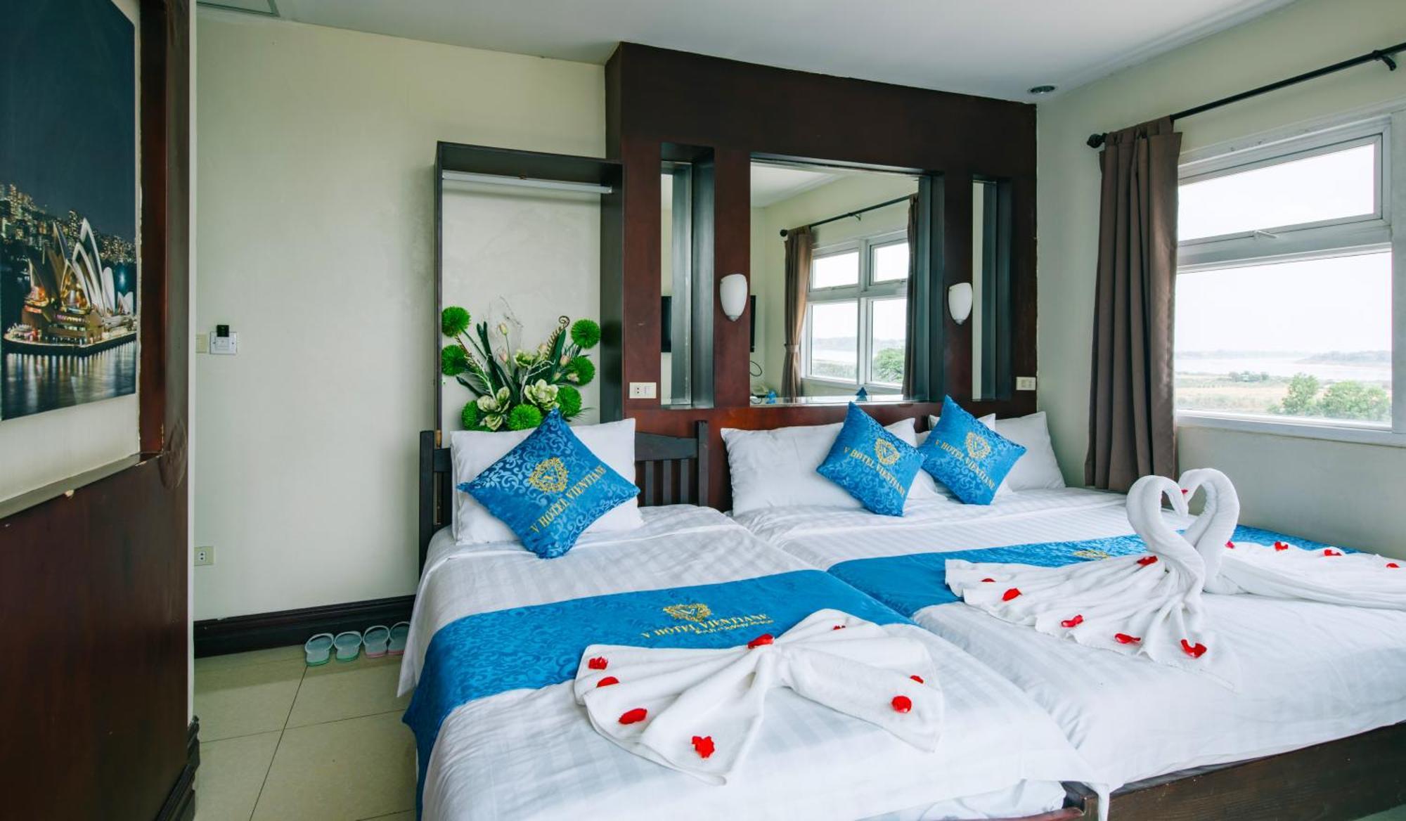 V Hotel Vientiane Exterior photo